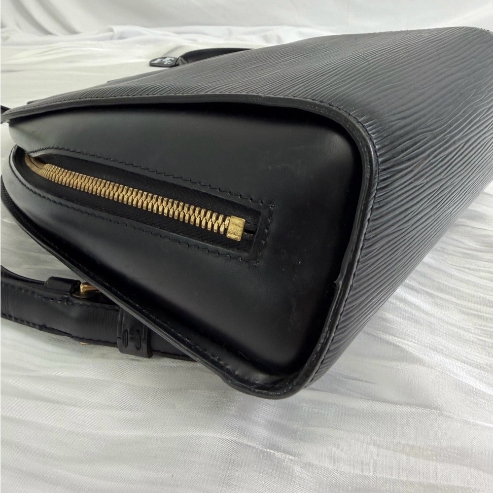 Louis Vuitton Authentic Black Epi Leather Mabillion Backpack Purse - Picture 4 of 14